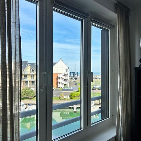 La Marina-Studio, Vue Mer Avec Balneo Довиль Экстерьер фото